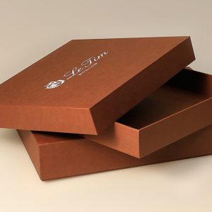 Картонные коробки с логотипом на заказ: брендированная упаковка для бизнеса