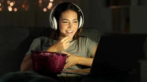 Как смотреть фильмы и сериалы онлайн без переплат и буферизации